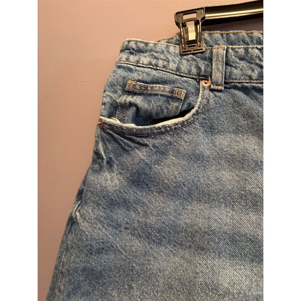 Vintage H&M Women's High Waisted Denim Shorts Blue Size 16 Casual - Picture 3 of 11